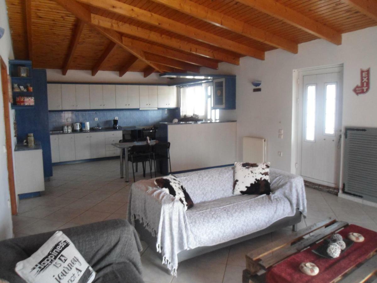 Sunny Apartment 15 Min From Airport And Sea Луца Экстерьер фото