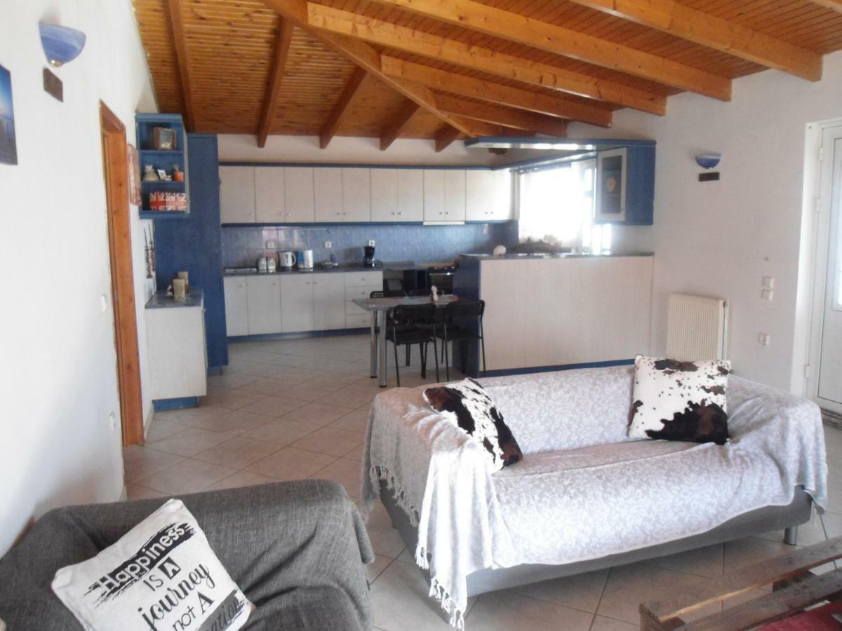 Sunny Apartment 15 Min From Airport And Sea Луца Экстерьер фото