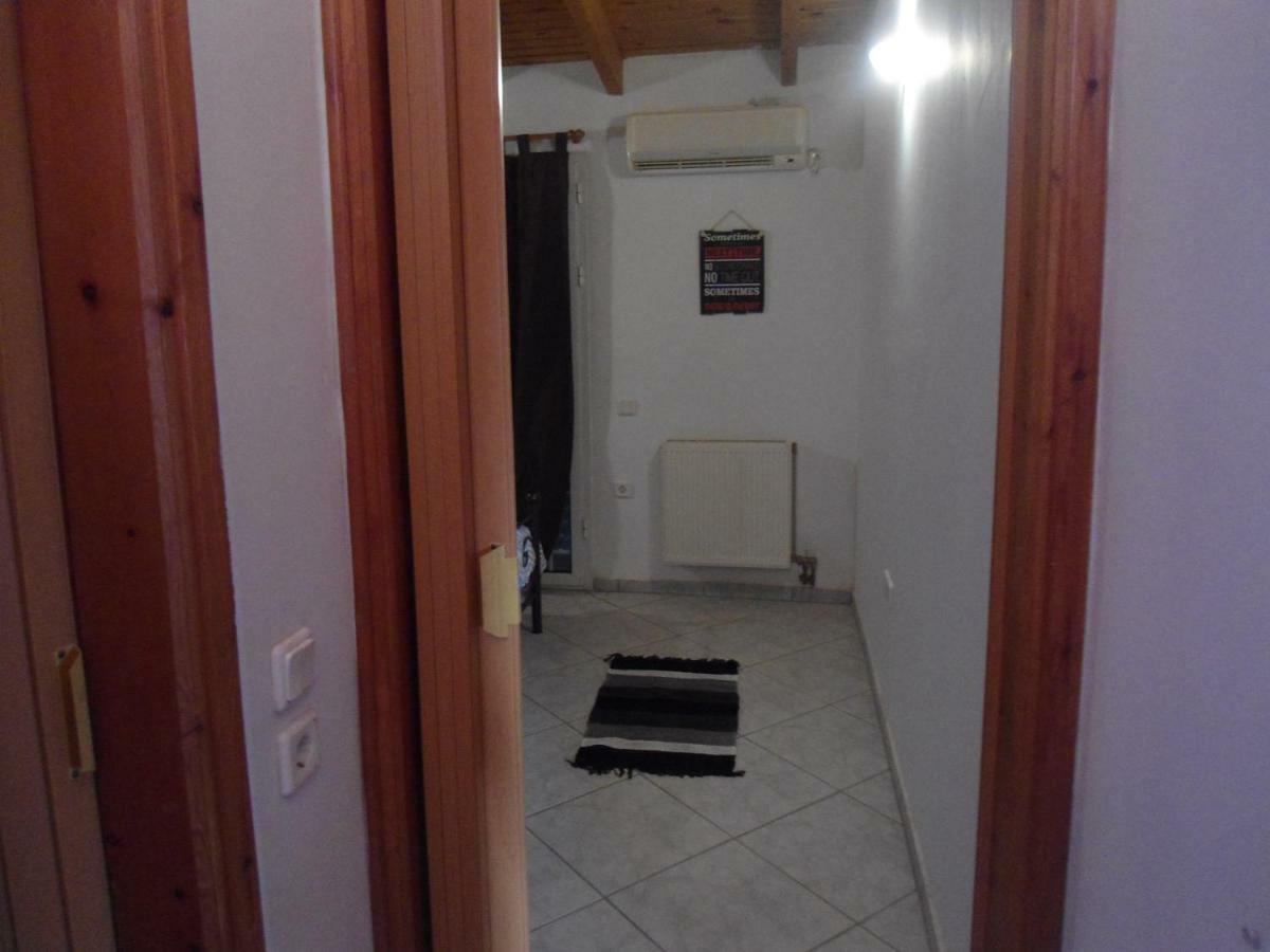 Sunny Apartment 15 Min From Airport And Sea Луца Экстерьер фото