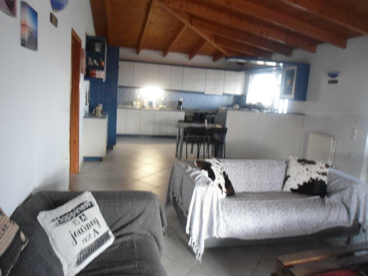 Sunny Apartment 15 Min From Airport And Sea Луца Экстерьер фото