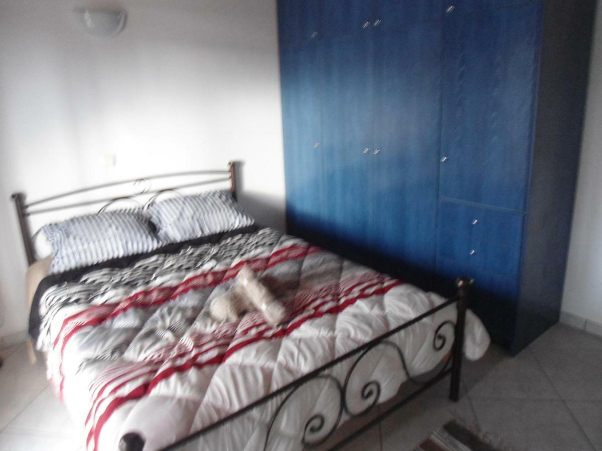 Sunny Apartment 15 Min From Airport And Sea Луца Экстерьер фото