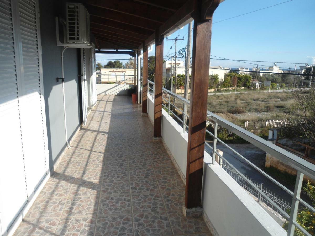 Sunny Apartment 15 Min From Airport And Sea Луца Экстерьер фото